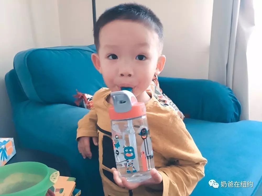 爸爸，这个糖实在是太辣啦~